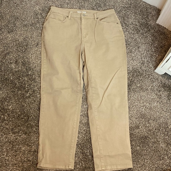 Sonoma Women’s Boyfriend Tan Straight Leg Jeans sz 14 NWOT - Picture 1 of 5